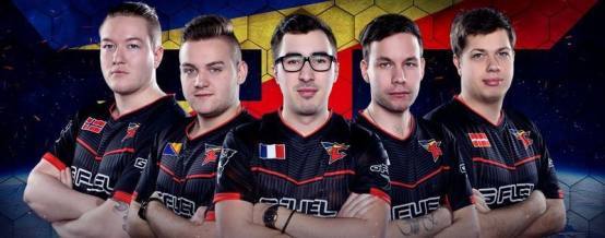 左翼负责切 左翼负责切